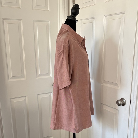 Tommy Bahama NWT Men's Ocean Oxford Button Down Shirt in Burnt Copper. - Picture 4 of 13